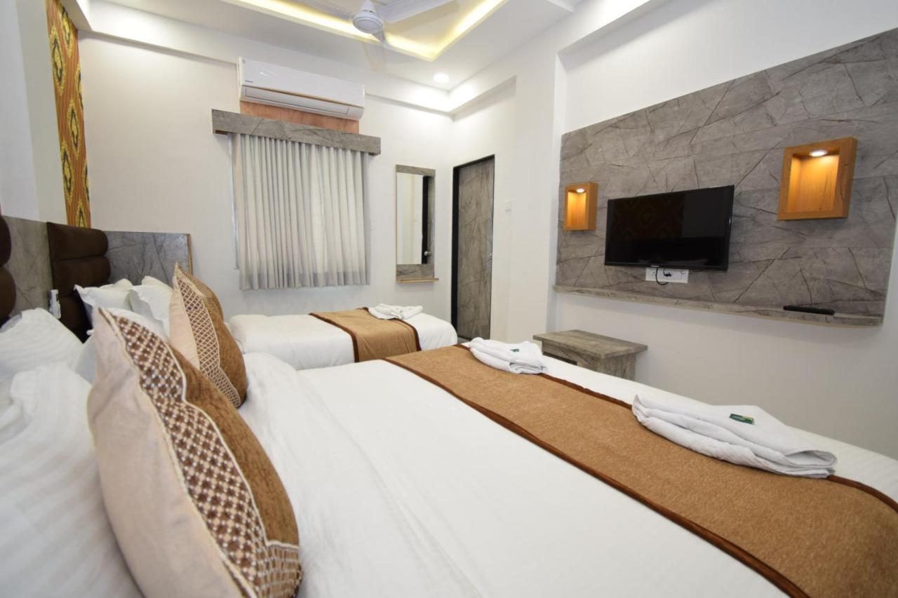 Hotel A1 Vastrapur Ahmadábád Exteriér fotografie