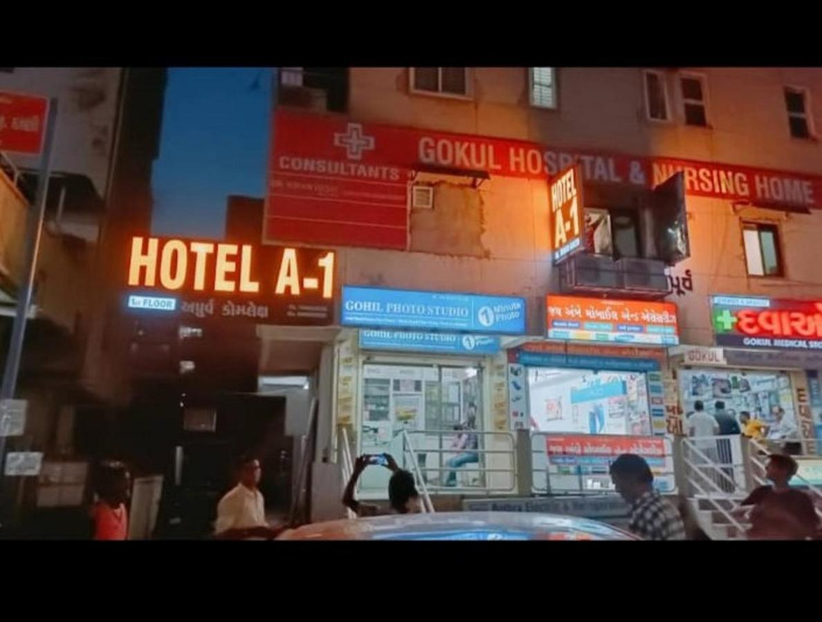 Hotel A1 Vastrapur Ahmadábád Exteriér fotografie