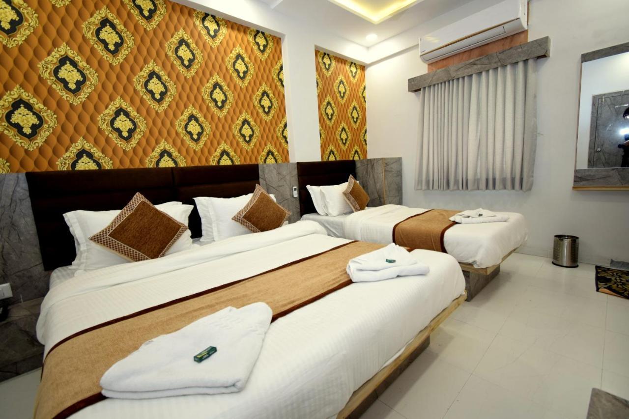 Hotel A1 Vastrapur Ahmadábád Exteriér fotografie