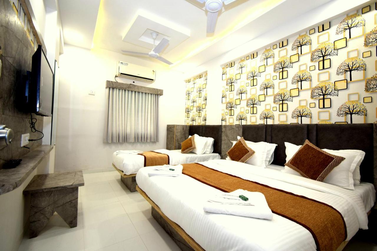 Hotel A1 Vastrapur Ahmadábád Exteriér fotografie