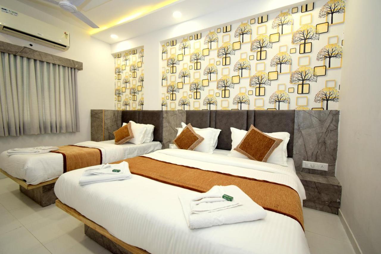 Hotel A1 Vastrapur Ahmadábád Exteriér fotografie